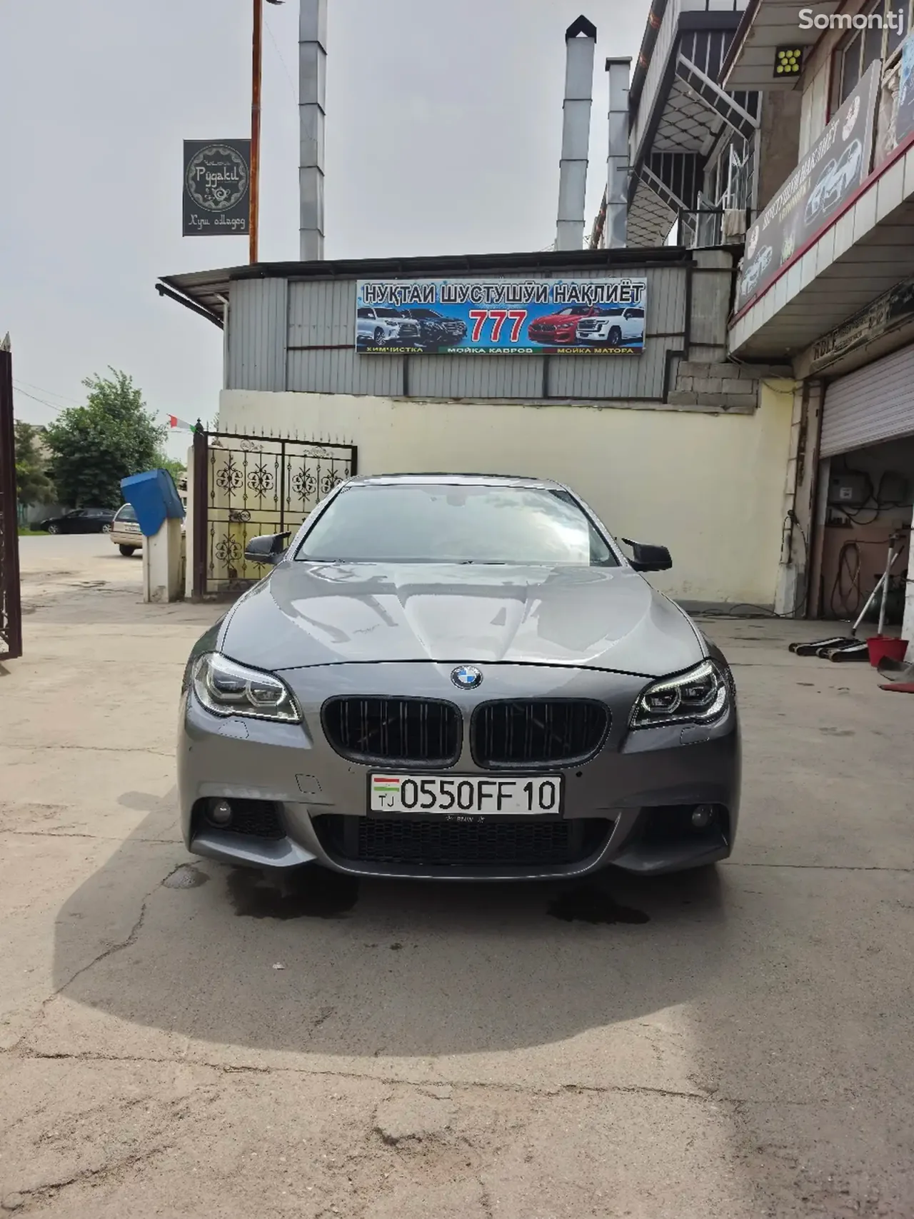 BMW 5 series 2012 · 2.0 AT