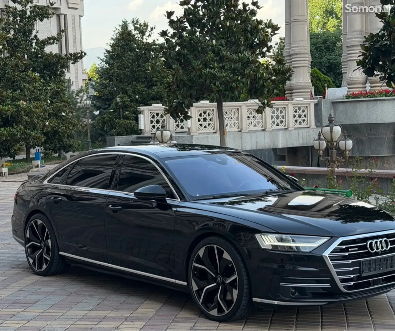 Audi A8 2019 · 3.5 AT
