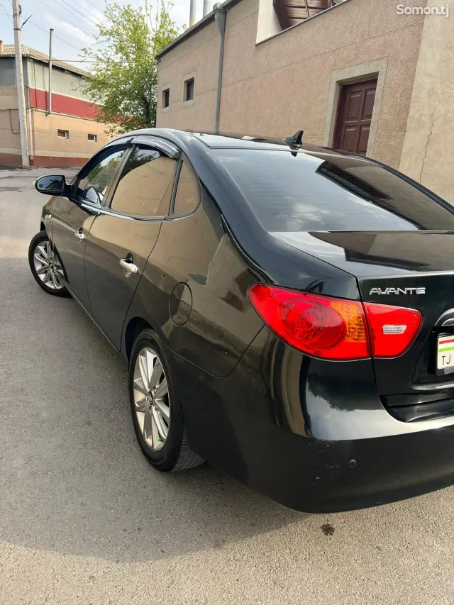 Hyundai Avante 2007 · 1.6 AT