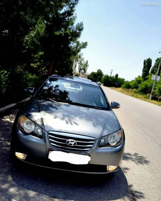 Hyundai Avante 2010 · 1.6 AT