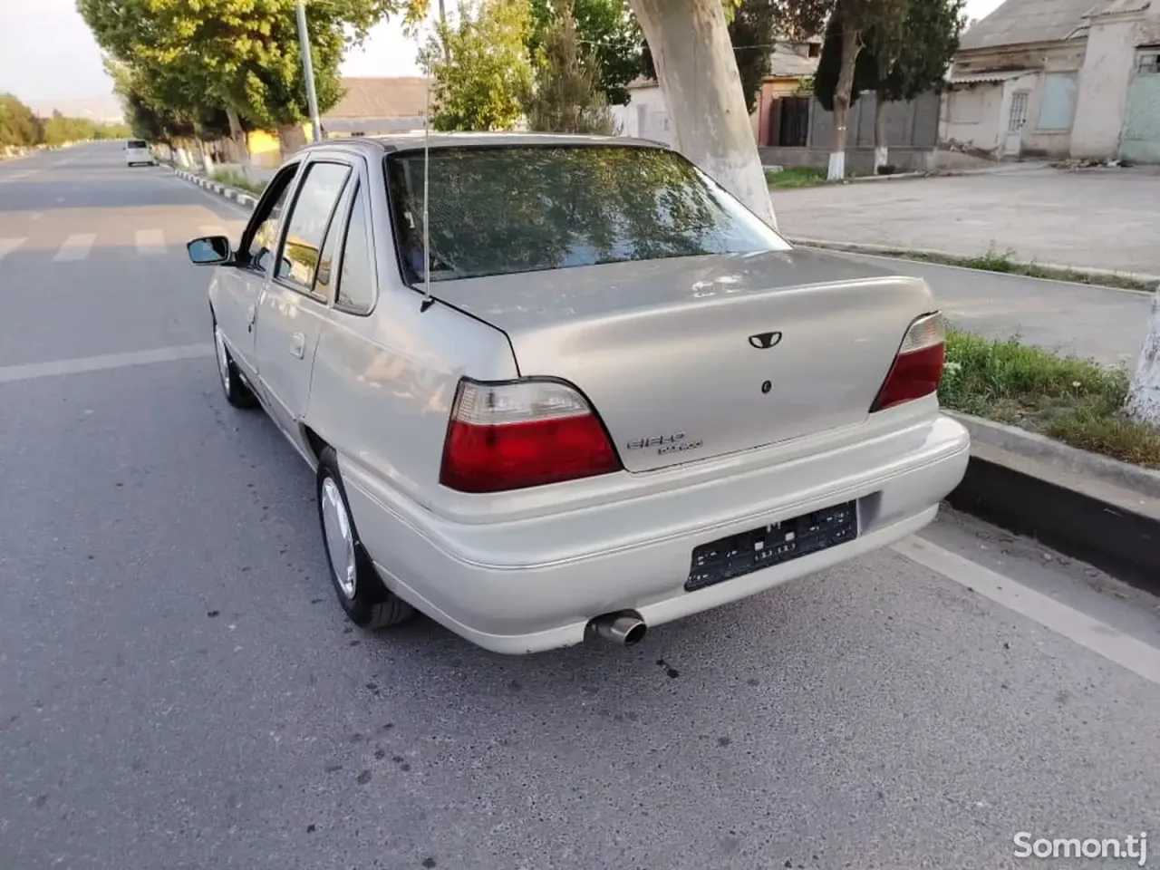 Daewoo Nexia 1996 · 1.5 MT