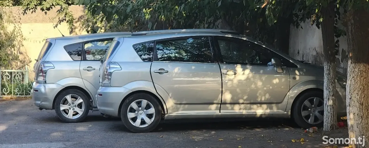 Toyota Verso 2006 · 1.8 MT