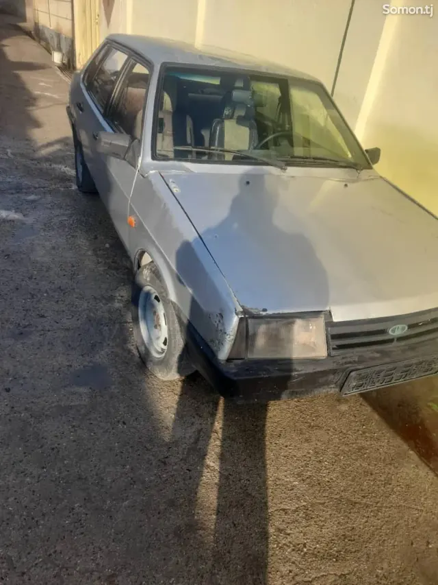 Lada (ВАЗ) 21099 1999 · 1.6 MT