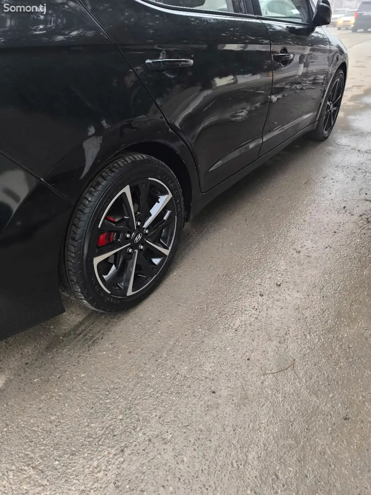 Hyundai Avante 2016 · 1.6 AT