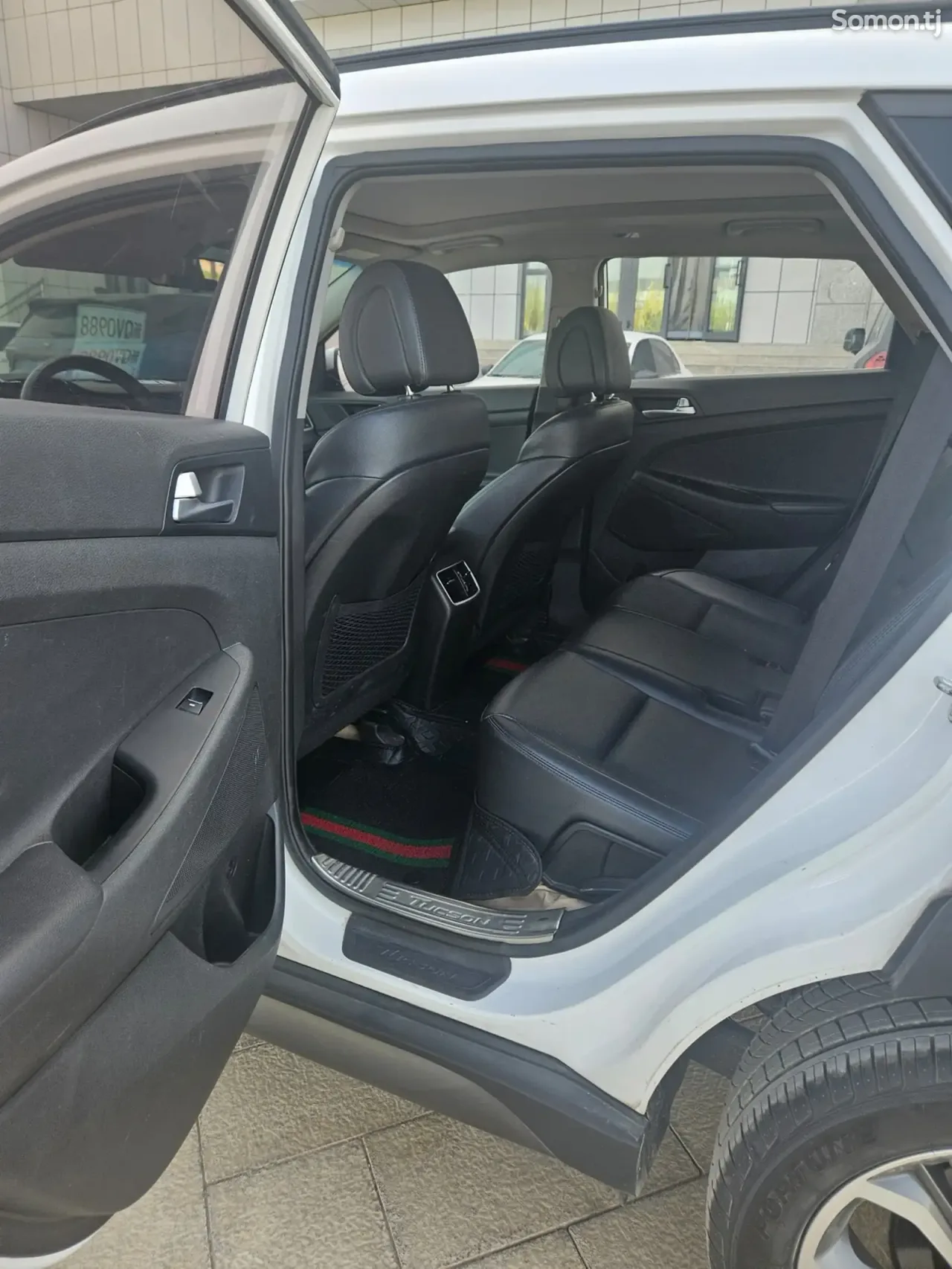 Hyundai Tucson 2016 · 1.6 AT