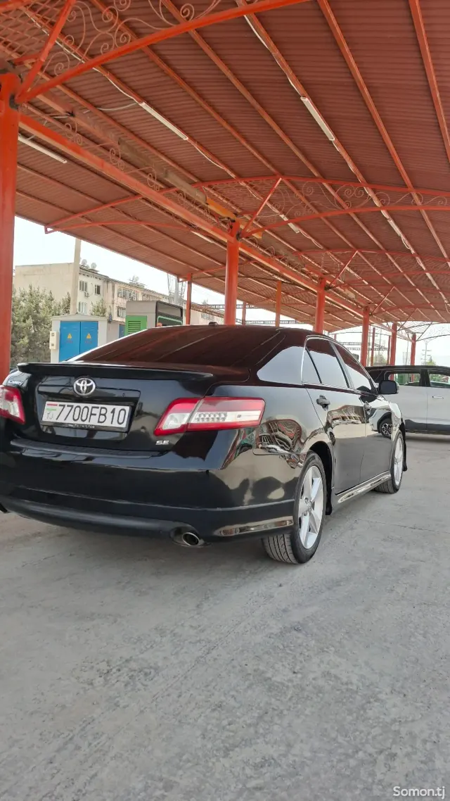 Toyota Camry 2011 · 2.5 AT