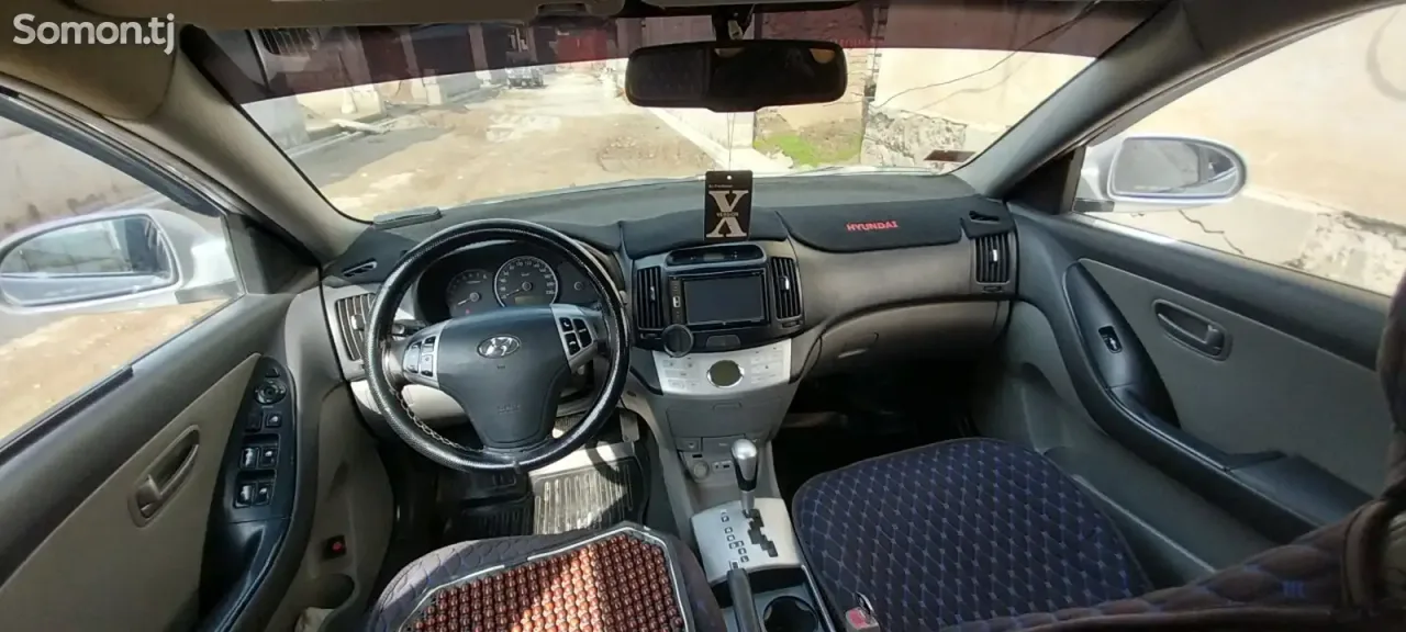 Hyundai Avante 2009 · 1.6 AT