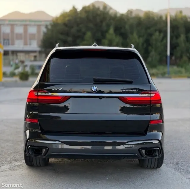 BMW X7 2020 · 3.0 AT