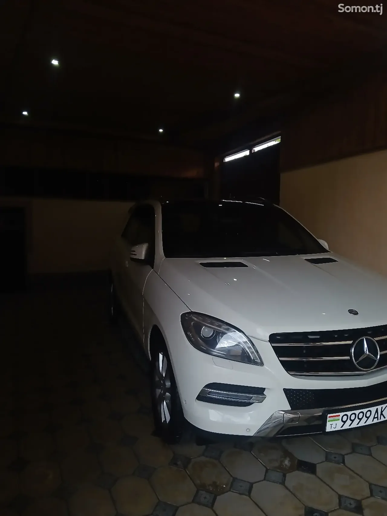 Mercedes-Benz ML class 2013 · 2.5 AT
