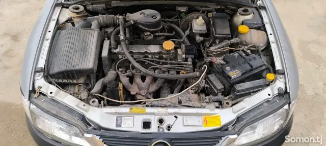 Opel Vectra B 1997 · 1.6 MT
