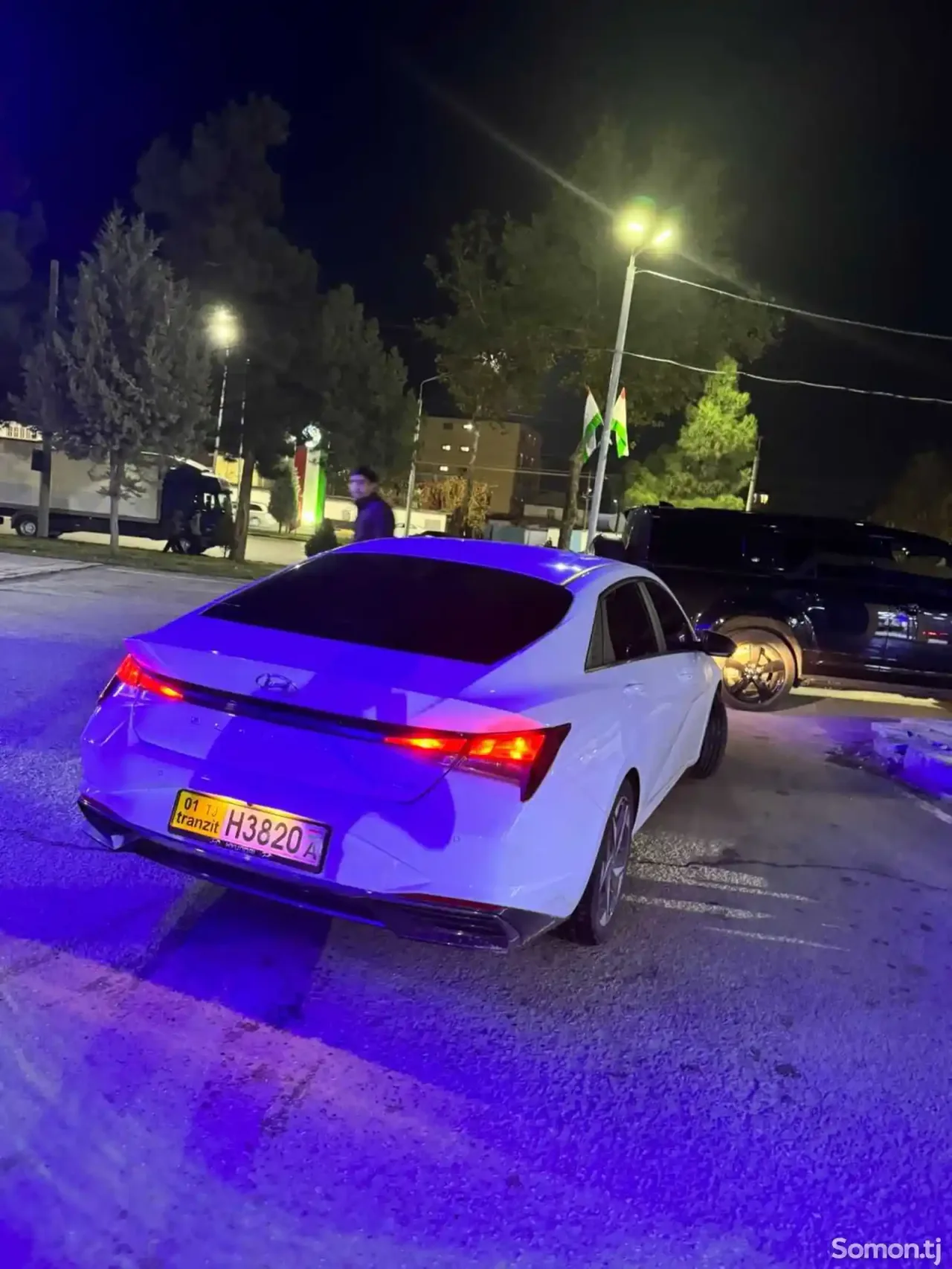 Hyundai Elantra 2023 · 2.0 AT