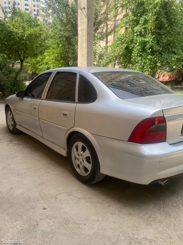 Opel Vectra B 2001 · 1.8 MT