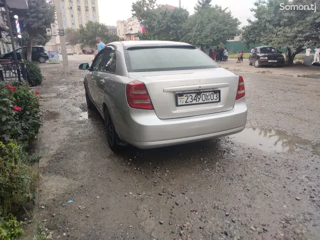 Chevrolet Lacetti 2007 · 1.6 MT