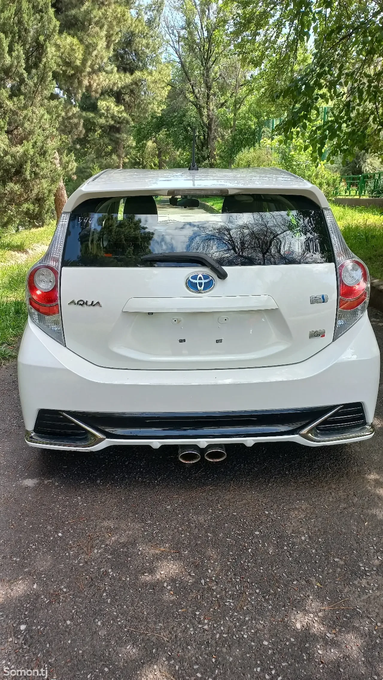 Toyota Aqua 2014 · 1.5 AT