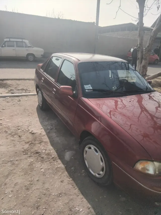Daewoo Nexia 1996 · 1.6 MT