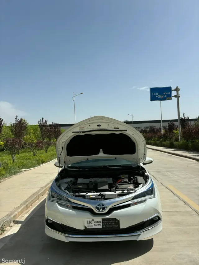 Toyota Corolla 2016 · 1.8 AT