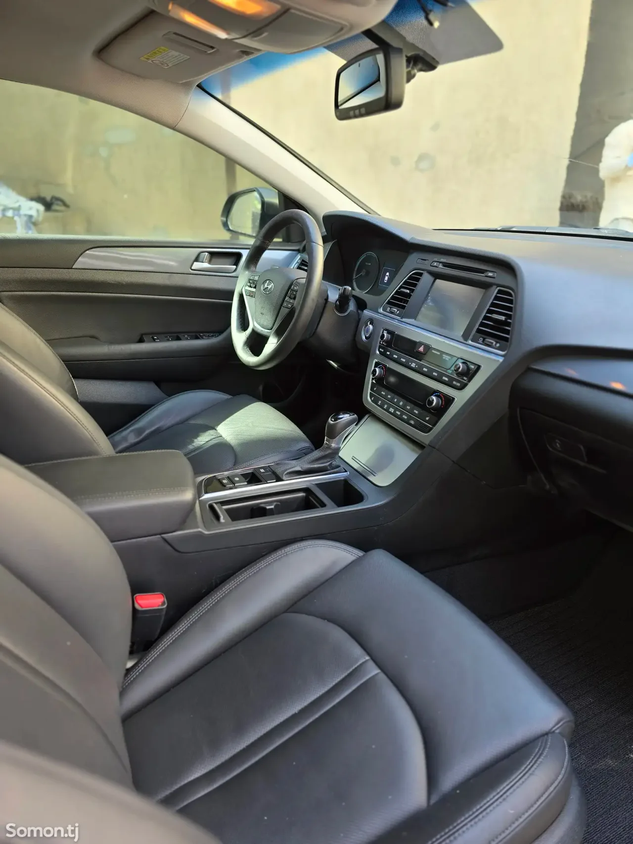Hyundai Sonata 2016 · AT