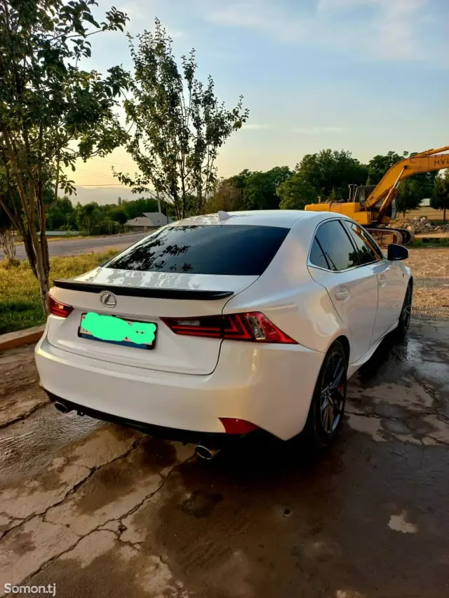 Lexus ES series 2015 · 2.5 AT