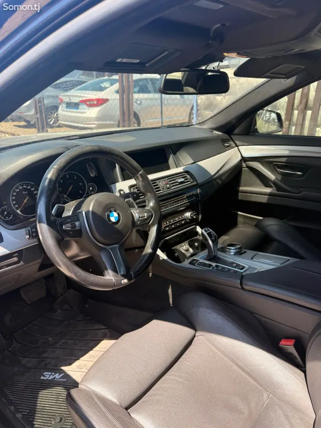 BMW 5 series 2014 · 3.0 AT
