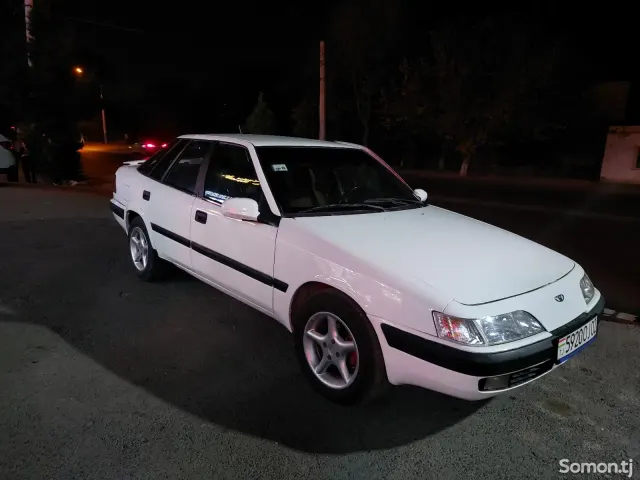 Daewoo Espero 1995 · 1.6 MT