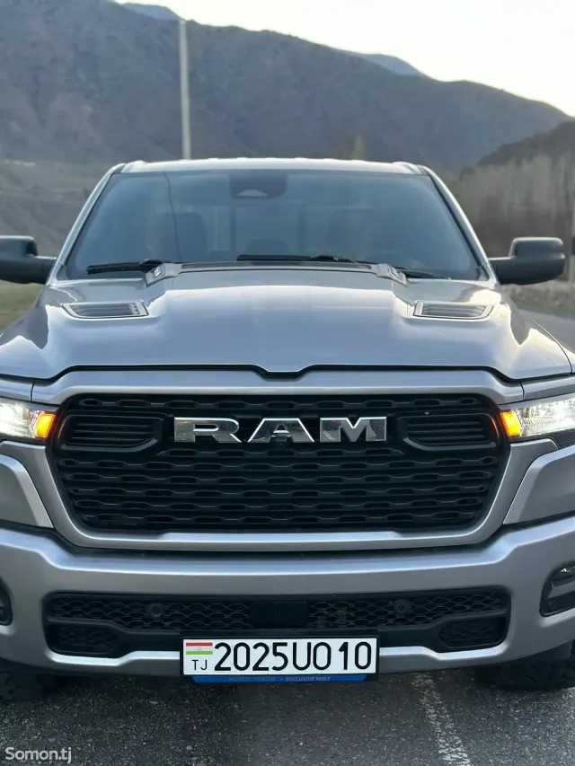 Dodge RAM 2025 · 3.6 AT