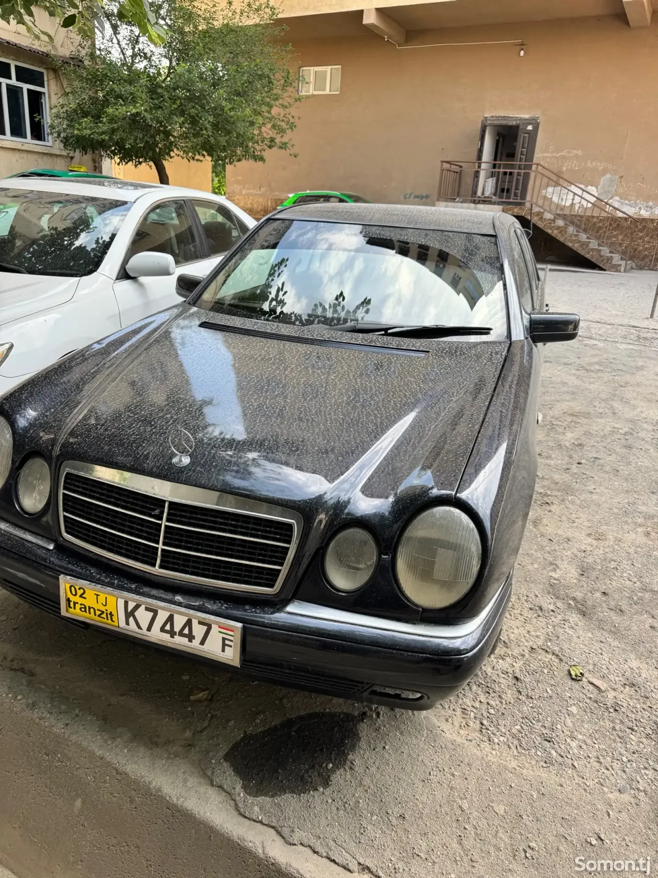 Mercedes-Benz E class 1996 · 2.0 MT