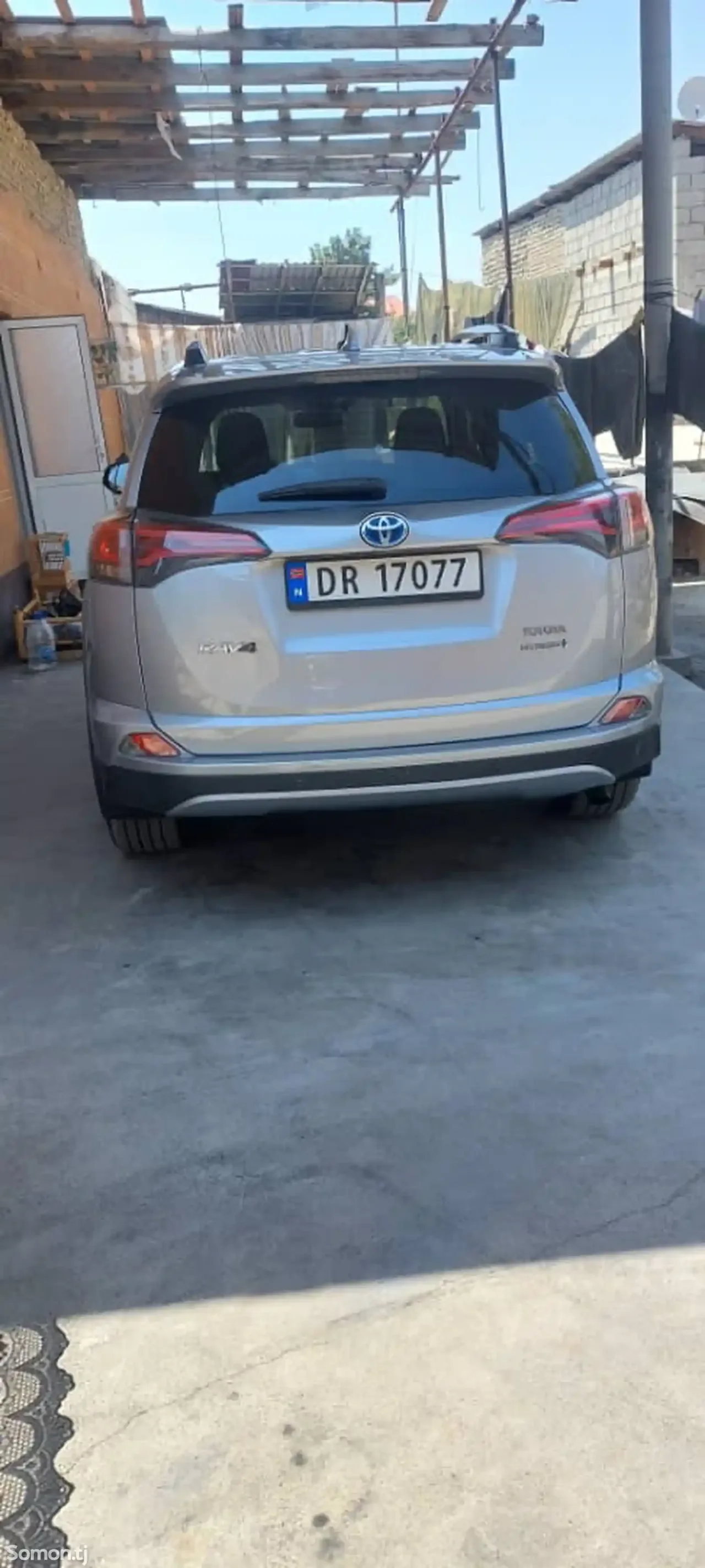 Toyota RAV 4 2017 · 2.5 AT