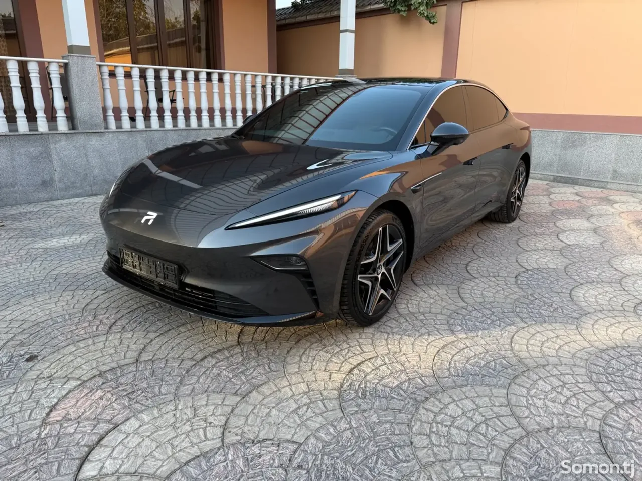 Rising Auto R7 2024 · 4.0 AT