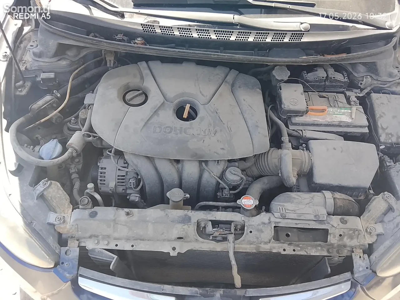 Hyundai Elantra 2015 · 1.8 AT
