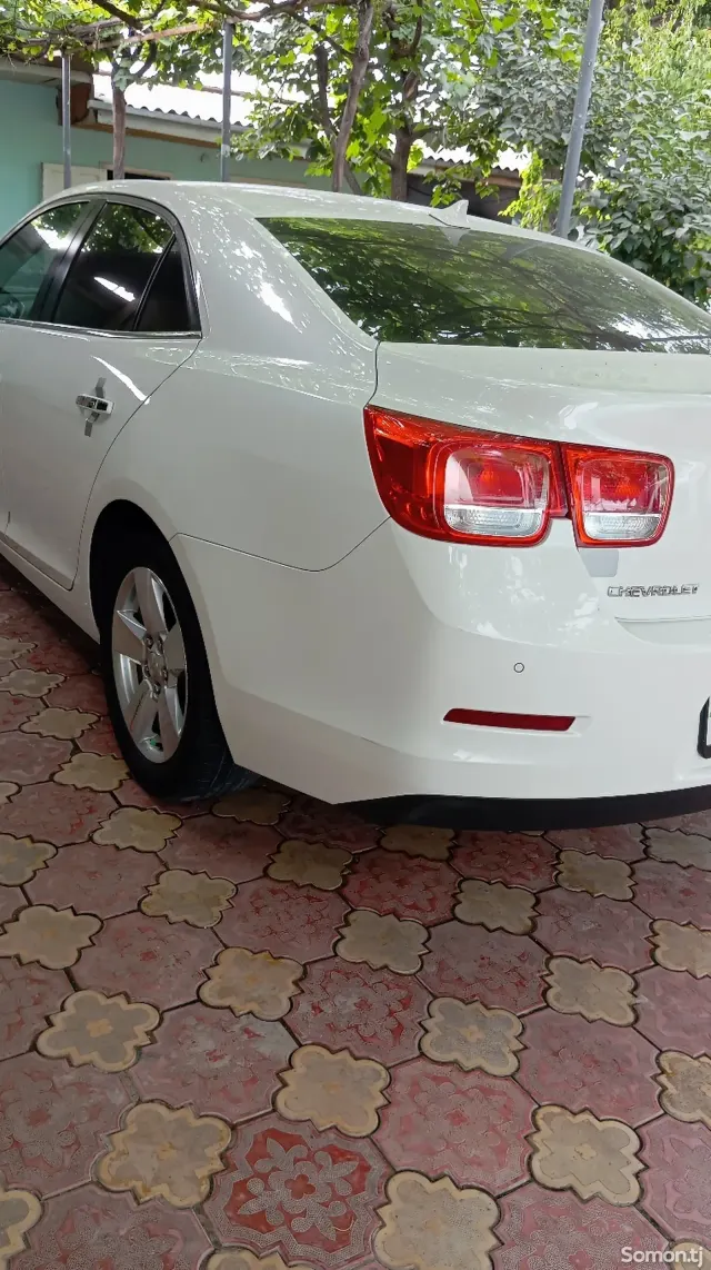 Chevrolet Malibu 2015 · 2.0 AT