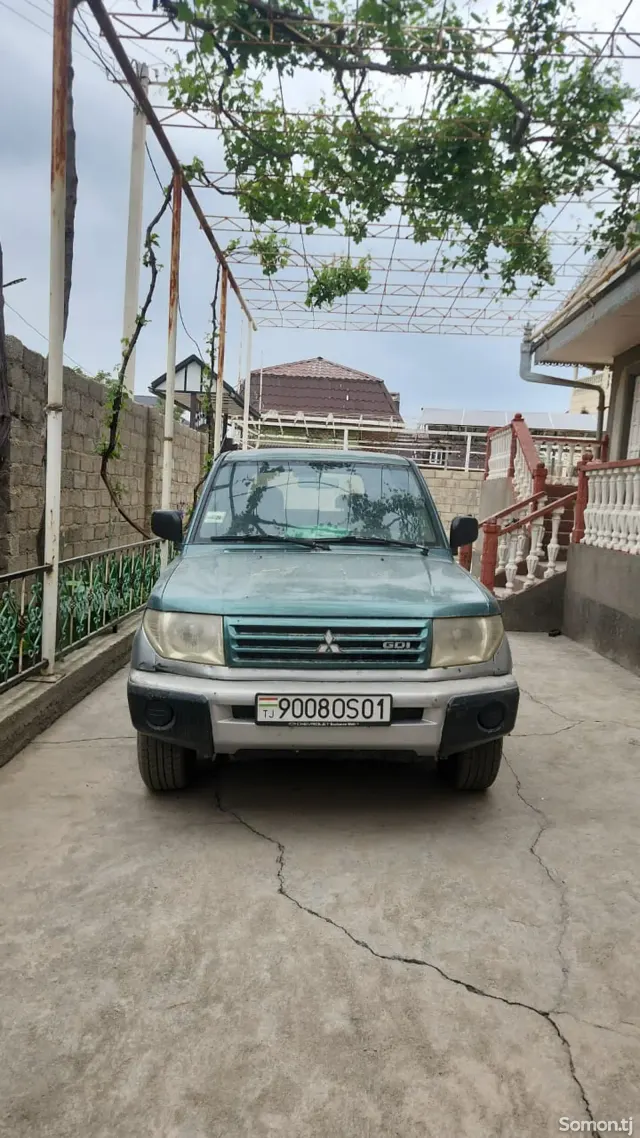 Mitsubishi Pajero 1998 · 1.8 AT