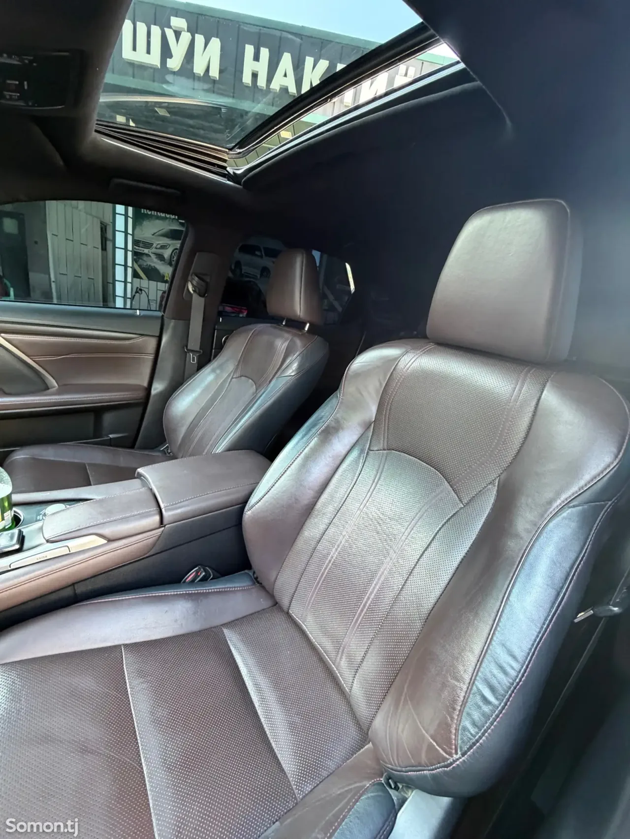 Lexus RX series 2017 · 3.5 AT