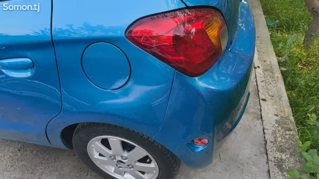 Mitsubishi Mirage 2014 · 1.1 AT