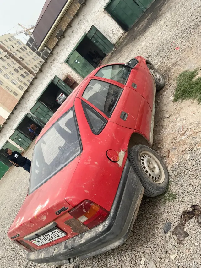 Opel Vectra A 1992 · 1.6 MT
