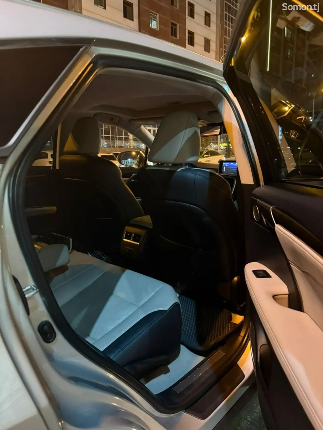 Lexus RX series 2019 · 3.5 AT