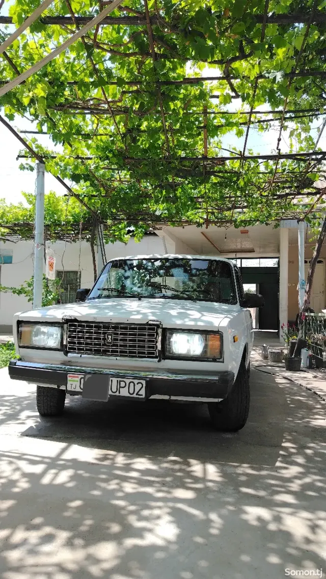 Lada (ВАЗ) 2107 1999 · MT