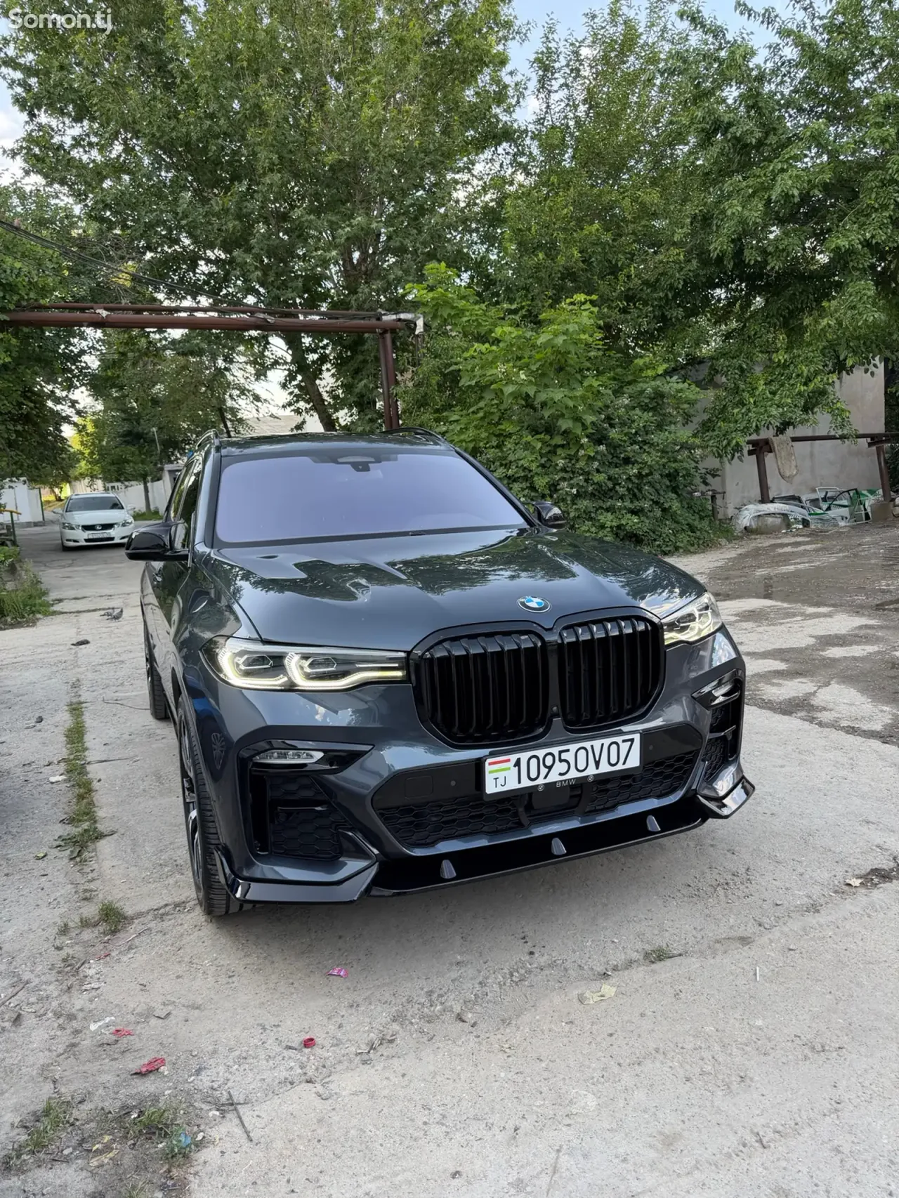 BMW X7 2022 · 4.0 AT