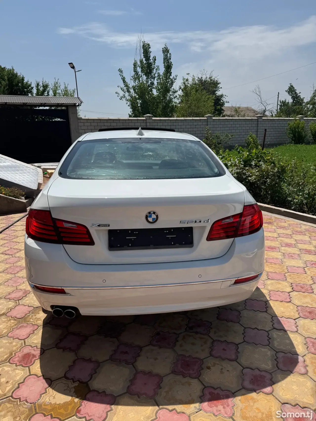 BMW 5 series 2016 · 2.0 AT