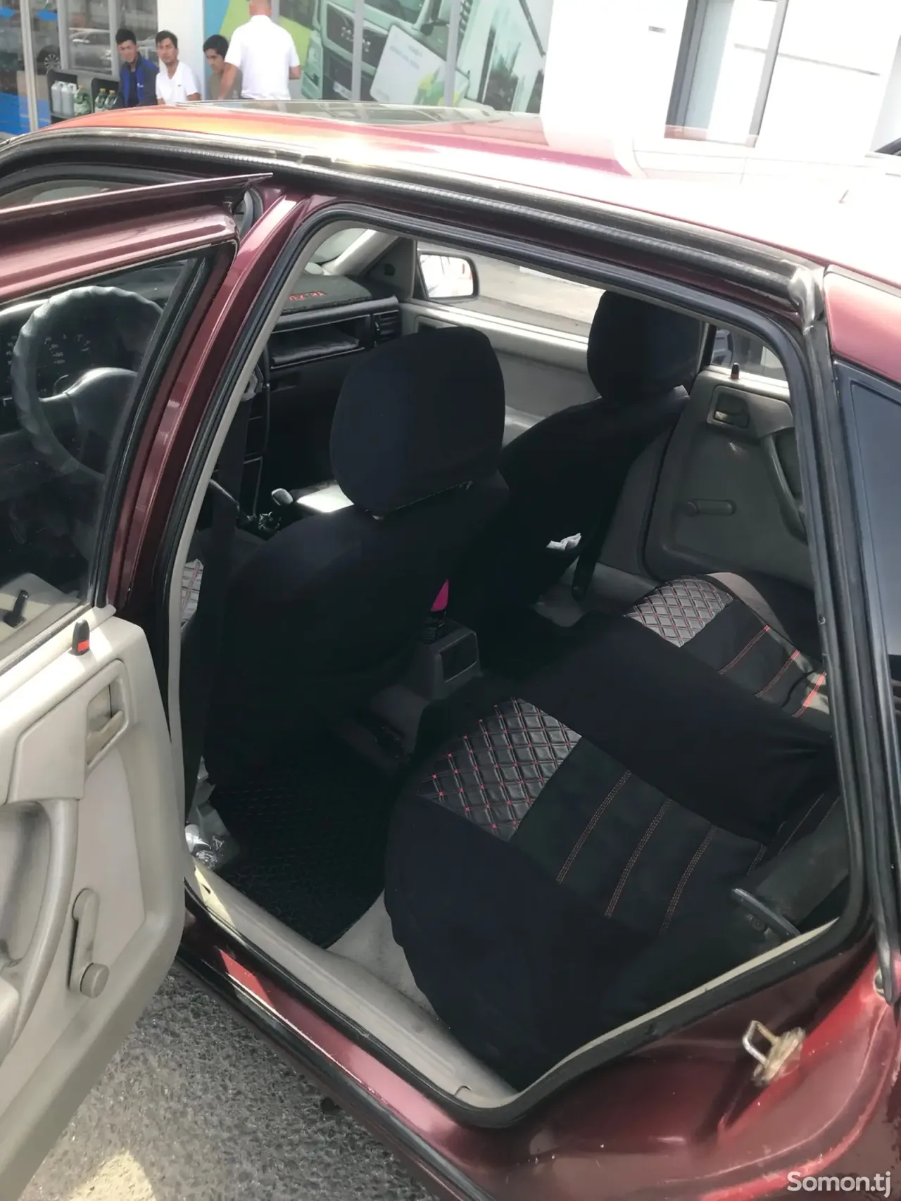Opel Vectra A 1991 · 1.6 MT