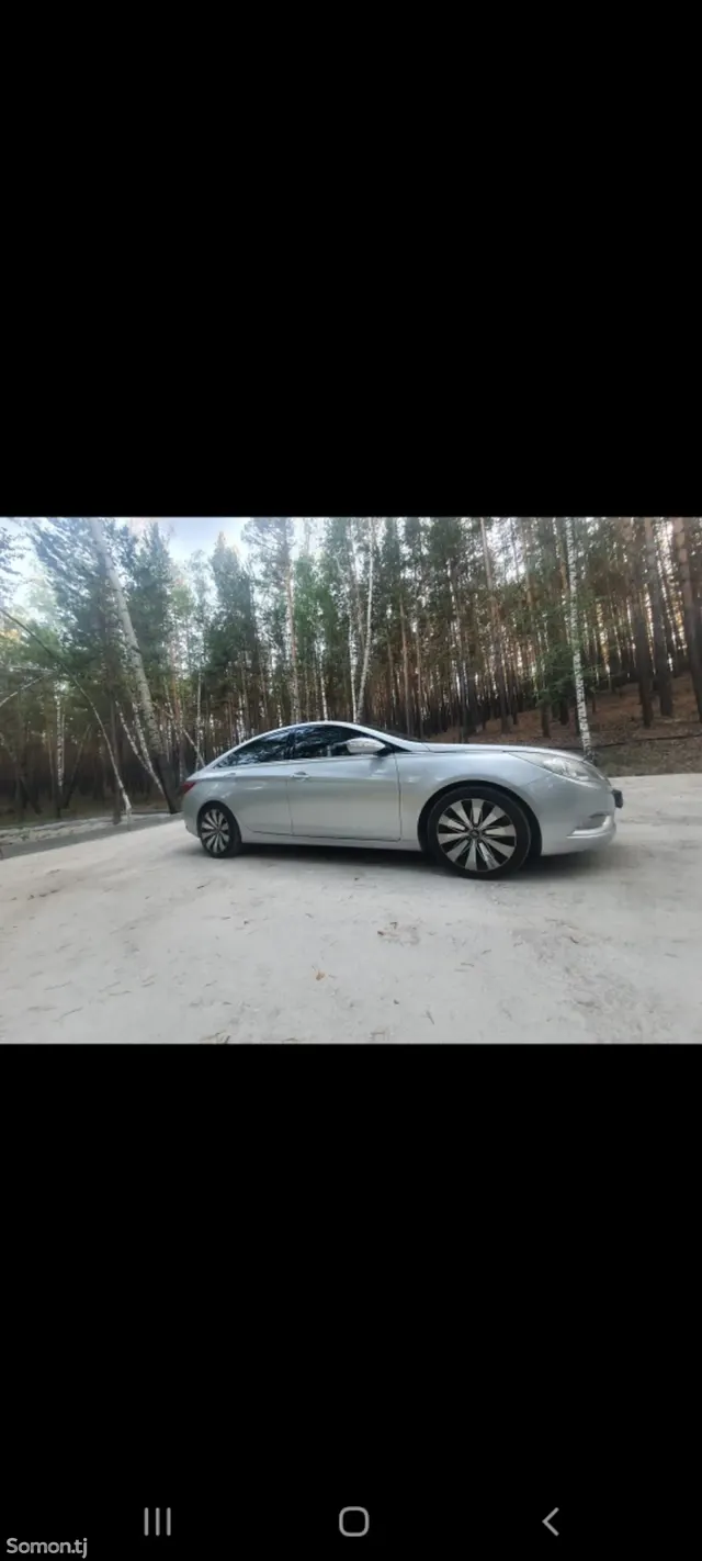 Hyundai Sonata 2011 · 2.0 AT
