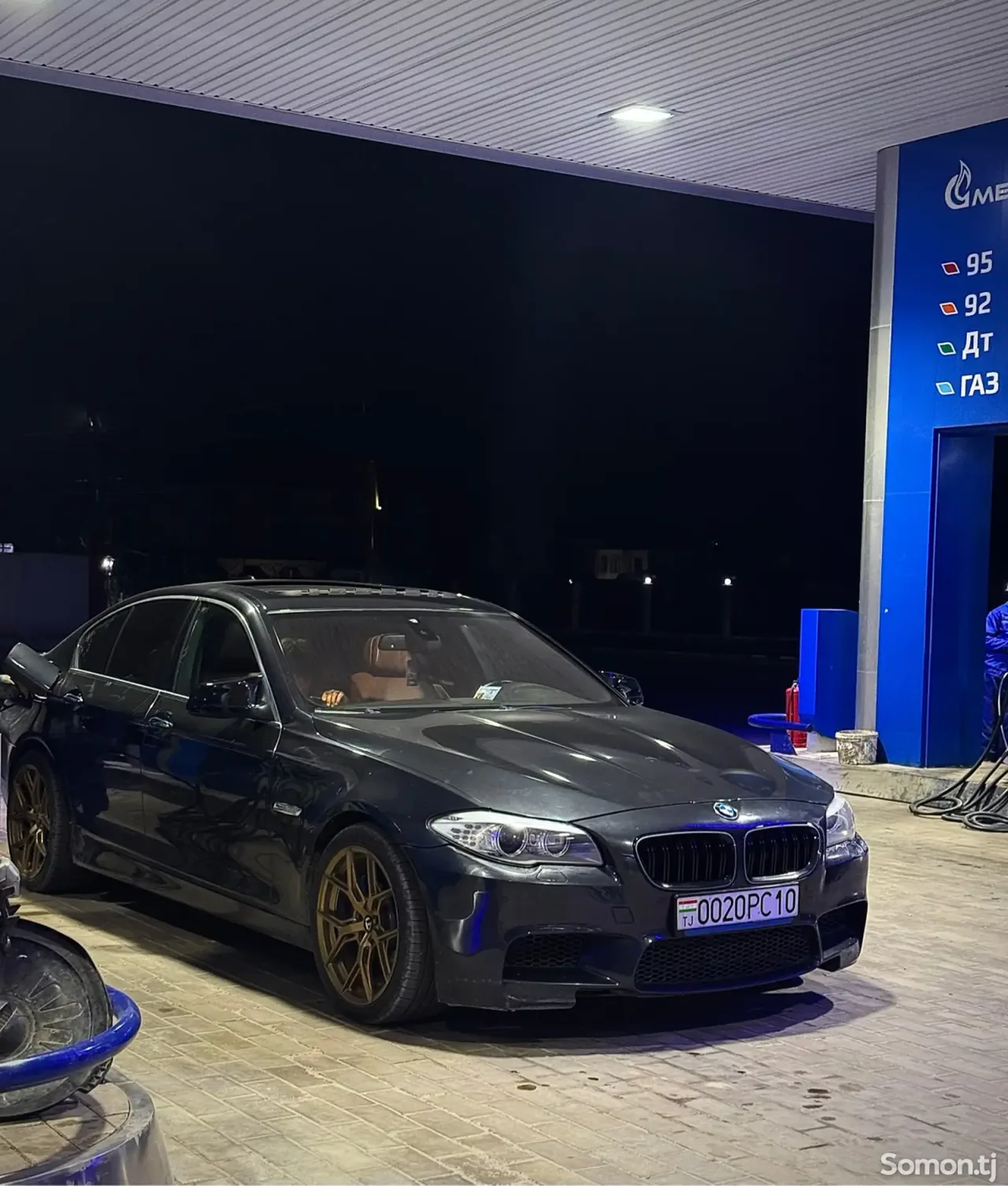 BMW 5 series 2012 · 2.0 AT