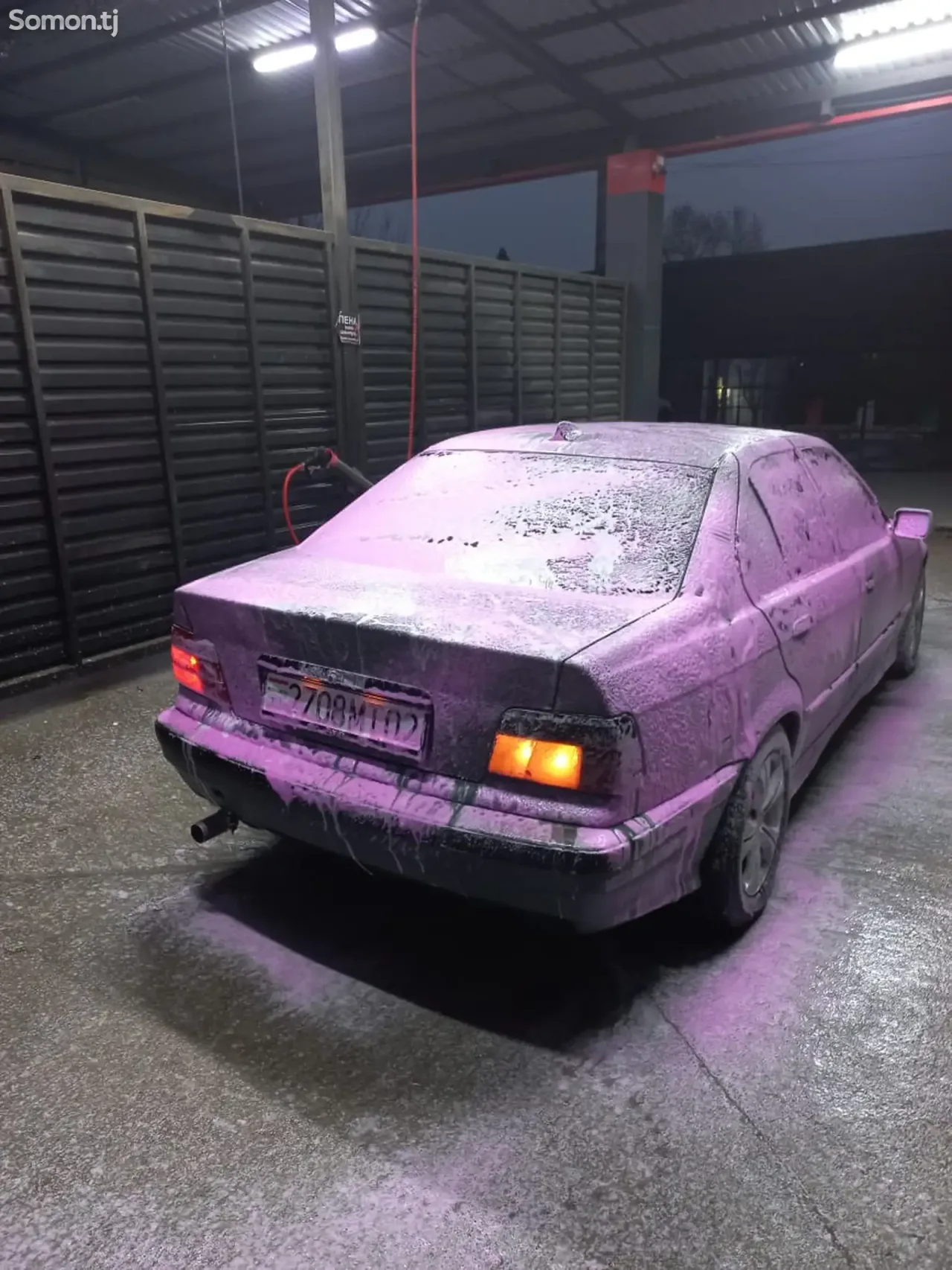 BMW 3 series 1993 · 1.6 MT