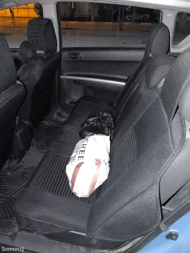 Toyota Verso 2006 · 1.8 MT