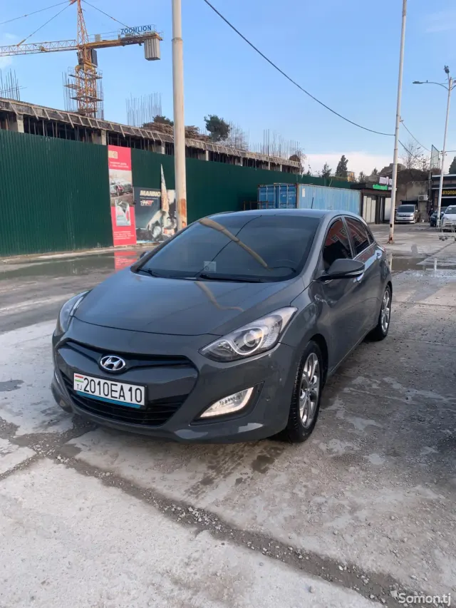 Hyundai i30 2012 · 1.6 AT