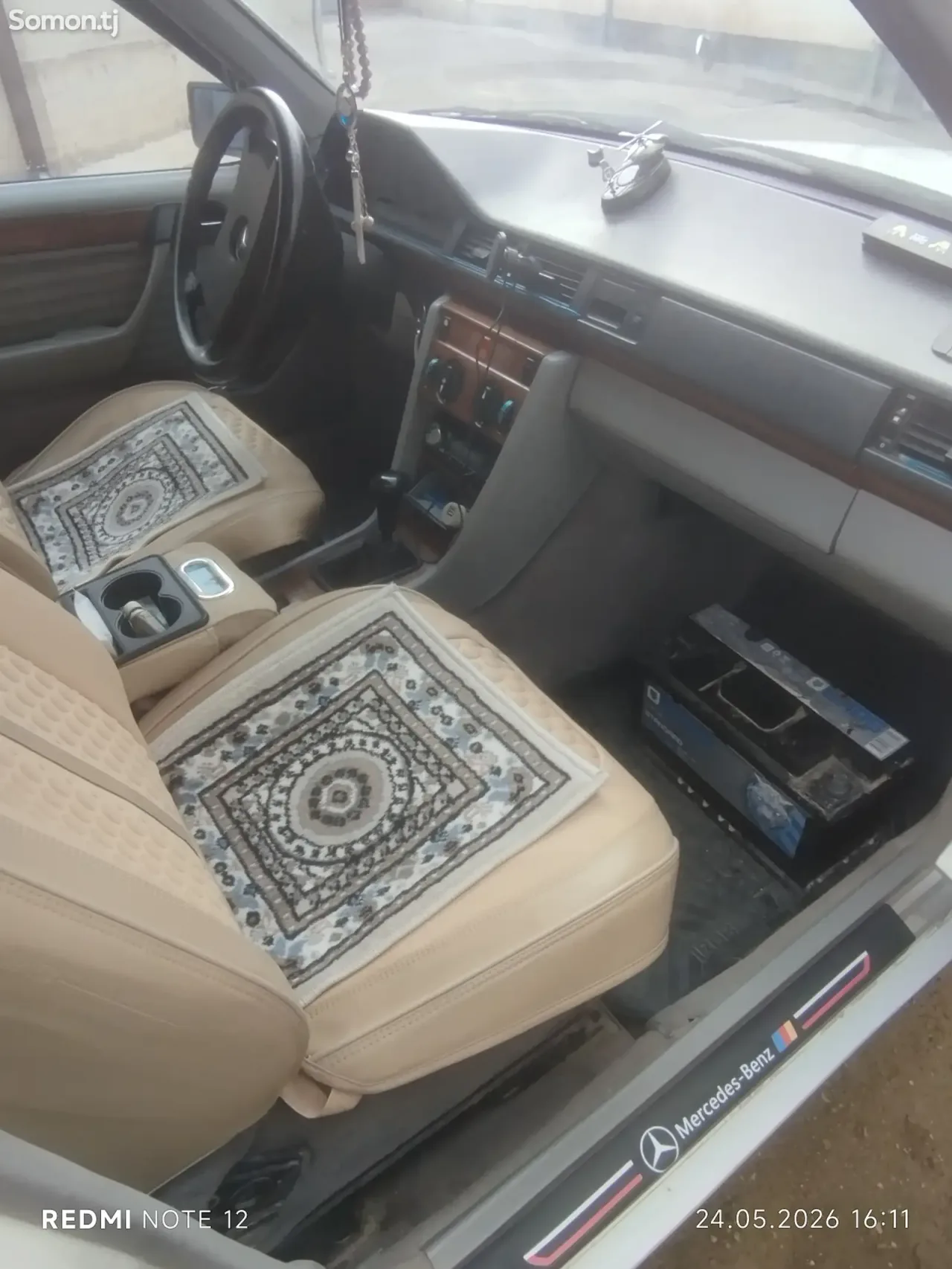 Mercedes-Benz W124 1991 · 2.5 MT