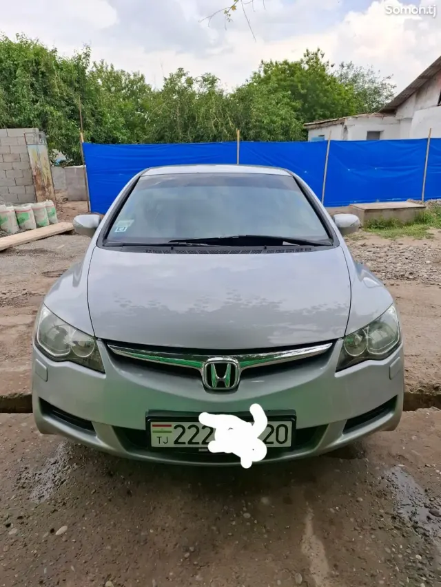 Honda Civic 2007 · 1.8 AT