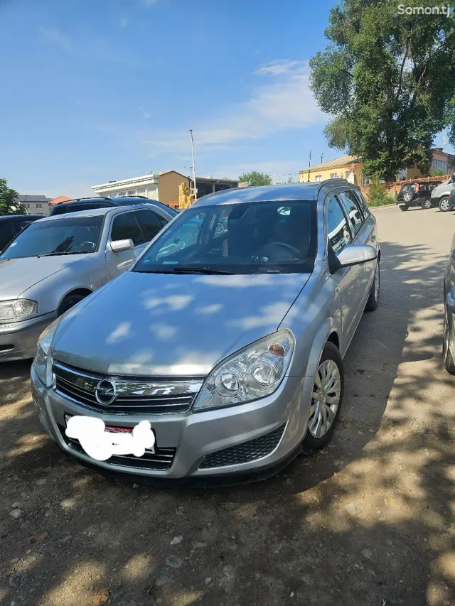 Opel Astra H 2007 · 1.6 MT