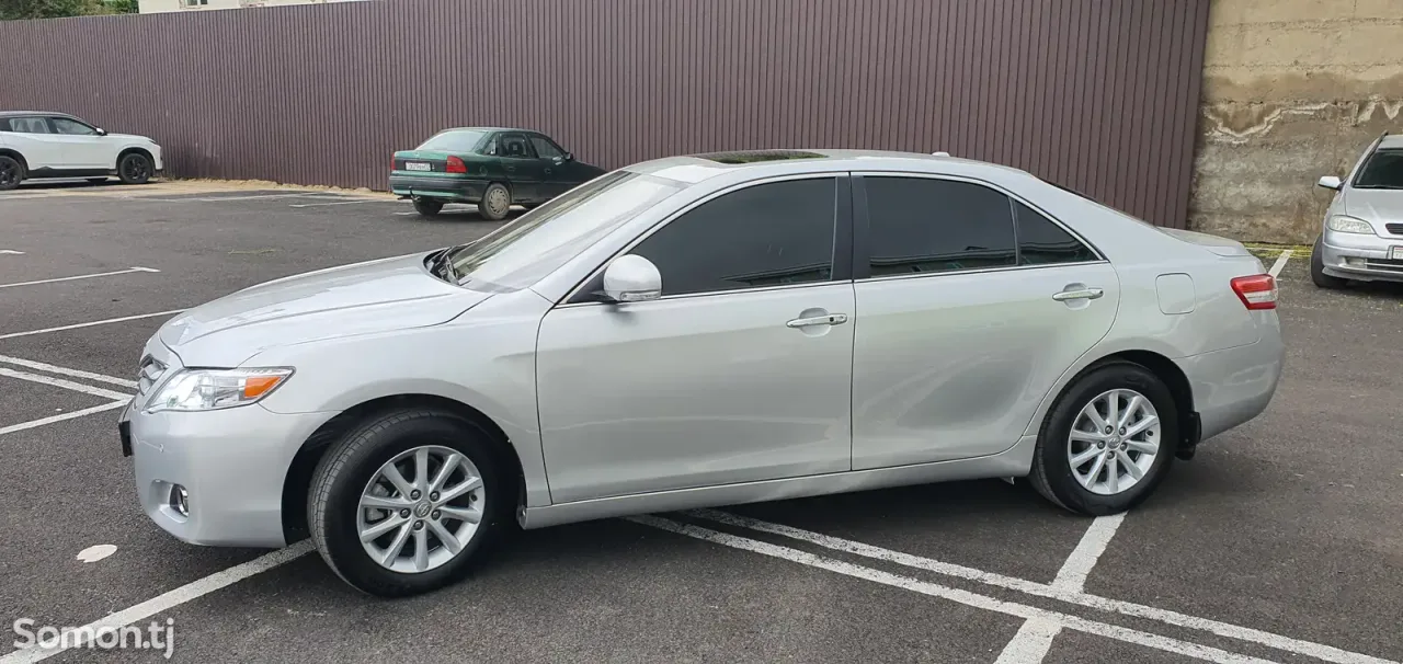 Toyota Camry 2010 · 2.5 AT