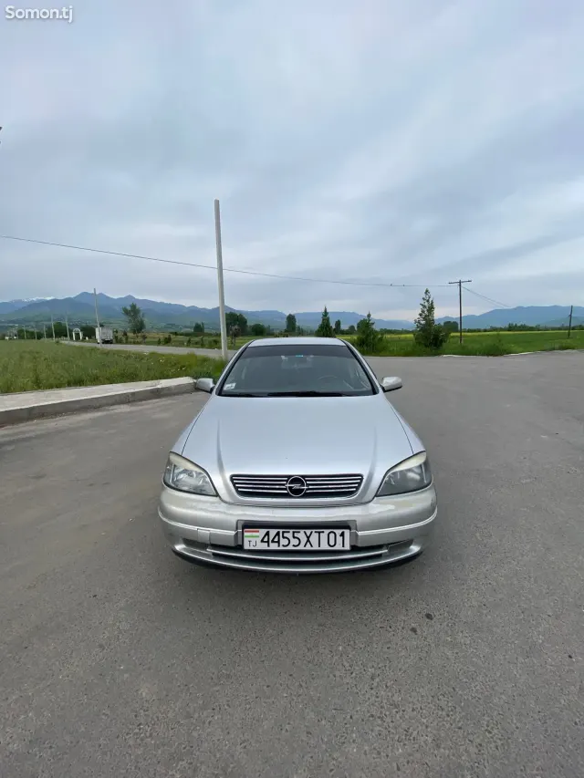 Opel Astra G 2000 · 1.6 MT