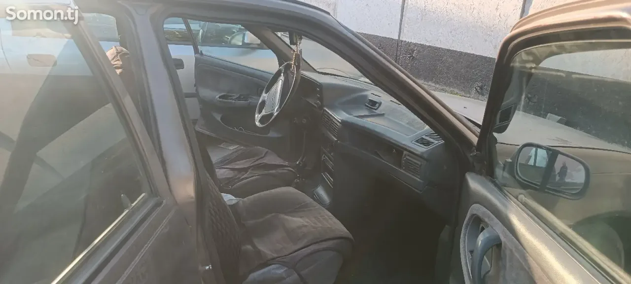 Daewoo Nexia 1995 · 1.6 MT